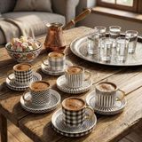 Uravas Store Deconox 6 Kişilik Porselen Türk Kahvesi Fincan Takımı - Siyah Beyaz Geometrik Desenli, Gold Kulplu 12 Parça Lüks Sunum Seti