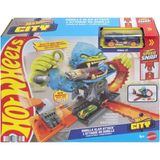 Uravas Store Hot Wheels Oyuncak Araba Izleme Seti, Şehir Oyuncak Seti, Devasa Goril Saldırısı ve 1:64 Ölçeğinde Araç, Rakiplerle Meydan Okumak Için Çoklu Oyun Imkanı, JHL92