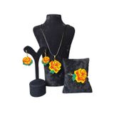 Uretti - Özlem 9422 8512 El Yapımı Gül Model Kum Boncuk Kolye / Bileklik / Küpe 3' lü Takı seti