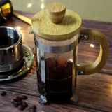 Uslucan Alışveriş Ahşap Detaylı 350 ml Cam French Press