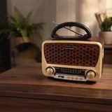 Uslucan Alışveriş Nostalji Müzik Kutusu - Solar Panelli - Şarjlı - Aux Girişi - LED Fener - Bluetooth