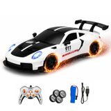 Uzaktan Kumandalı 4 Teker Kıvılcım Efektli Spor Model Drift Arabası Şarjlı Işıklı Sesli RC Spor Araba Sert Dayanıklı Malzemeden Üretilmiş