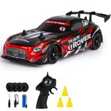 Uzaktan Kumandalı RC Drift Arabası 15 KM Hız Yapan 4x4 Çekiş Şarjlı 3 Adet Drift Kukası Hediyeli Renk Seçenekli Ralli Spoiler Araba (Kırmızı)