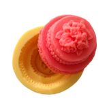 Üzeri Güllü Pasta Şeklinde Silikon Pasta ve Seker Hamuru Kalibi 5,5x5,5x5 cm