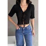 V Yaka Önü Bağlamalı Gofre Crop Bluz - SİYAH - L