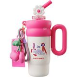Vagonlife Cocosmile 760ML Tumbler Charm Serisi Parlak Gövdeli Kaymaz Tabanlı Pipetli/pipetsiz Kullanım Büyük Kulplu Peluş Süslü Charmlı ve Silikon Pipet Süslü SUS304 Paslanmaz Çelik Termos 6 Saat Sıcak/soğuk - Pembe - 760 ml