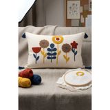 Valmia Home Punch Nakışlı Çiçek Bahçesi Desenli Pamuklu Püsküllü Kırlent Kılıfı 35x55 cm