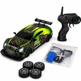 VARDEM Uzaktan Kumandalı Drift Arabası 1:16 Ölçek 2.4GHz Şarjlı Yarış Arabası, Drift Lastikli, USB Şarj Kablolu, Yedek Teker Setli, Işıklı ve Sprey Efektli Oyuncak Araba VRD10687 (Yeşil)