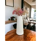 Varkal Modern Alçı Malzemeden Üretilmiş Iskandinav Tarzı Çizgili Vazo 20 cm Beyaz Renk