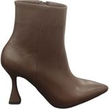 Ventes 02206Z Fermuarlı Sivri Burun 9 cm Ince Topuk Günlük Hafif Şık Tasarım Kadın Bot - Kahve