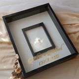 Verda Çerçeve Verda Ahşap Çerçeve 40 x 50 cm Siyah Renkli Isimli Ledli Gül Anı Fotoğraf Bölümlü