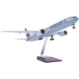 Veronese American Airlines Boeing 777 Yolcu Uçağı Koleksiyon Uçak 47CM