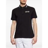 Versace Erkek Slim Fit Yarı Fermuar Kapamalı Pamuklu Kısa Kollu Yakası Logo Baskılı Siyah Polo Yaka T-Shirt 78GAGT03CJ01T-899 - XL