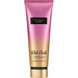 Victoria's Secret Velvet Petals 236 ml Kadın Vücut Losyonu Nemlendirici Etkisiyle Yumuşaklık Sağlar