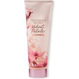 Victoria's Secret Velvet Petals Cashmere Vücut Losyonu 236 ml Kadınlar İçin Yumuşak Etki