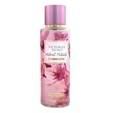 Victoria's Secret Velvet Petals Cashmere Vücut Spreyi 250 Ml