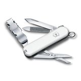 Victorinox 0.6463.7 NailClip 580 Tırnak Makaslı Çakı | Manikür, pedikür ve EDC için tırnak makası, makas ve bıçak ağzına sahip kompakt cep aleti, 65 mm uzunluğunda, İsviçre Malı