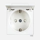 Viko Karre 55 Beyaz Kapaklı Topraklı Priz Çocuk Koruma C1 Mekanizma (4'Li Paket)