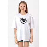 Violet Evergarden Anime CH Postal Company Logo Beyaz Kadın Oversize Tshirt