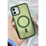 Vip Case Apple iPhone 11 -Yükseltilmiş Kamera Korumalı Buzlu Sararmaz Kablosuz Magsafe Özellikli Vio Kılıf - Koyu Yeşil