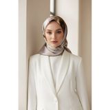 Vissona %100 Twill İpek Büyük Çiçek Desenli Bej - Gül Kurusu Renkli 90x90 Eşarp Dikim Şekli : El Dikişi