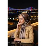 Vissona %100 Twill İpek Duman Desenli Bej Renkli 90x90 Eşarp Dikim Şekli : El Dikişi