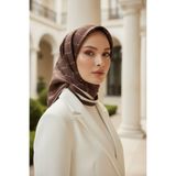 Vissona %100 Twill İpek El Yazısı Desenli 90x90 Eşarp Dikim Şekli : El Dikişi