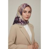 Vissona % 57 İPEK % 43 VİSKON Twill İpek Batik Çiçek Desenli Pudra - Bej Renkli 90x90 Eşarp Kenar Dikiş Şekl