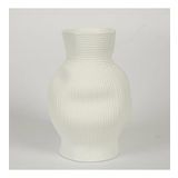 Vitale Beyaz Darbeli Vazo Kısa 15*15*23 Cm AK.JM00010