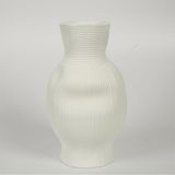 Vitale Beyaz Darbeli Vazo Uzun 17*17*30 Cm AK.JM00008