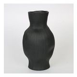Vitale Siyah Darbeli Vazo Kısa 15*15*23 Cm AK.JM00011