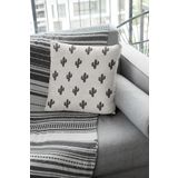 Viva Home 43X43Cm Dokuma Leke Tutmaz Premium Tay Tüyü Kumaş Çift Taraflı Kırlent Yastık Kılıfı Kaktüs Krl085