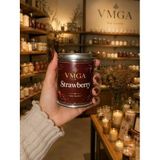 Vmga Çilek Kokulu Kırmızı Soya Mum 220Gr– Metal Kutulu El Yapımı Aromaterapi Mum | Dekoratif Cozy Ev Mumluğu | Yatak Odası, Salon Ve Hediye