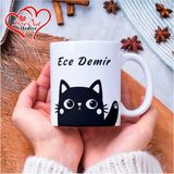 Vuao Kişiye Özel Isimli ve Kedi Temalı Kupa Bardak - Size Özel Hediye - Beyaz - 300 ml