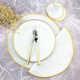 Weare2 Gold Renkli Yuvarlak Nakışlı 4 Parça Set Amerikan Servis ve Kokteyl Peçetesi Amerikan Servis - 34 x 34 cm