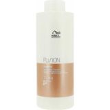 Wella Fusion Intense Repair 1000 ml Şampuan Erkek Kullanıcılar İçin Saç Kırılmalarına Karşı Güçlendirici