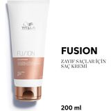 Wella Fusion Yıpranmış Saçlar İçin Yoğun Onarıcı Saç Kremi 200 ml
