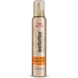 Wella Wellaflex Curls & Waves Güçlü Tutuş Saç Köpüğü 200 Mililitre - 1 Adet