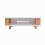 WELTWOOD Oturma Odası için Modern TV Sehpası, Depolama Raflı Ahşap Eğlence Merkezi, Beyaz ve Doğal Boho Tarzı Medya Konsol Masası, 65 İnçe Kadar TV'ler için, Eğimli Tasarım