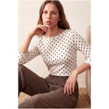 WESTMARK LONDON Kadın Ekru Puantiyeli Krinkle Kumaş Slim Fit Kayık Yaka 3/4 Kol Bluz ROSCOE