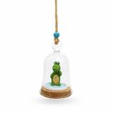 Whimsical Dino Cam Fanus Asmalık Süs, Yeşil Timsah Figürlü, Mantar Tabanlı, 9cm, Şeffaf Kubbe, Jüt İpli
