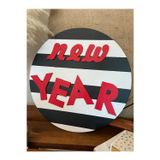Windly Concept Yılbaşı Temalı Dekoratif Kapı Süsü Ahşap Duvar Dekoru New Year 30 Cm Çap