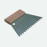 Wisent 180 mm 6x6x6 cm Tutkal Spatulası