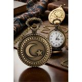 Wolawood Türk Bayraklı Antika Görünümlü Köstekli Cep Saati Nostaljik Ve Anlamlı Hediye Metal Tasarım Quartz Mekanizma Ay Yıldız Kabartmalı Vintage Özel Kutulu Hediyelik Saat