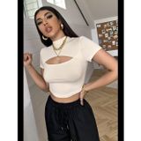 Womanandkids Fantezia Night Kadın Ekru Göğüs Dekolteli Yarım Kollu Cut Out Crop Top Bluz