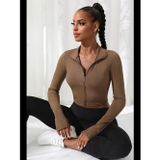 Womanandkids Fantezia Night Kadın Kahverengi Uzun Kol Fermuarlı Parmak Geçme Detaylı Dik Yaka Crop Top Bluz
