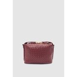 Wuclo Zyren Toka ve Fermuar Kapamalı Örgü Desenli Çapraz Askılı El Çantası Bordo - 21 x 16 x 11 cm