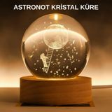YamanHobi 3D Astronot Kristal Küre Gece Lambası USB Ahşap Standlı Dekoratif Işık