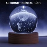 YamanHobi Lazer İşlemeli 3D Astronot Kristal Küre LED Işıklı Uzay Temalı Gece Lambası