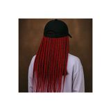 YASEMİN KAPLAN Kırmızı Örgülü Şapka-Kırmızı Rasta Saçlı Şapka-Rasta Saçlı Şapka-Pratik Takma Saç